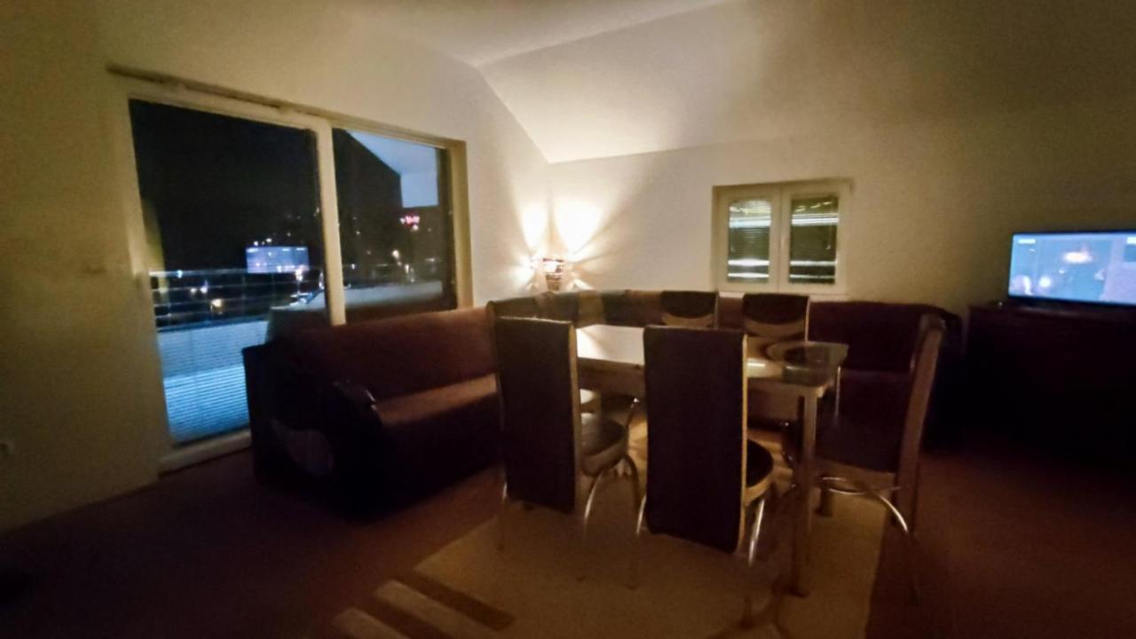 Apartmani Mladenovic Kijevo Exterior foto