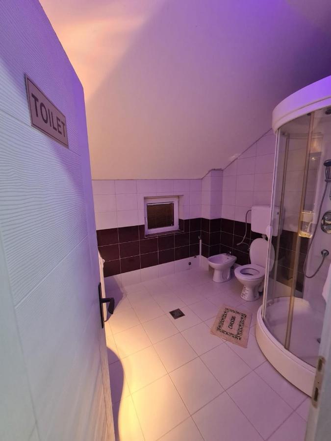 Apartmani Mladenovic Kijevo Exterior foto