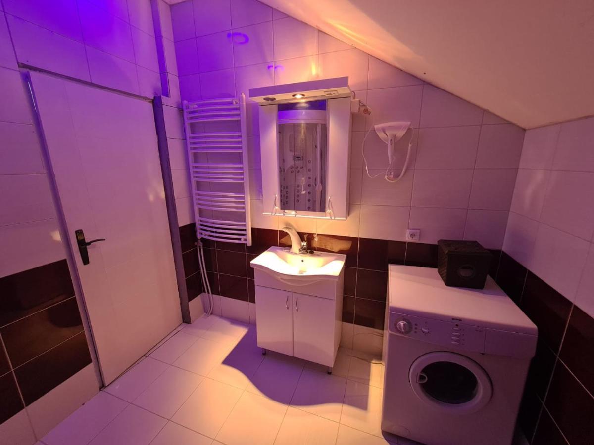 Apartmani Mladenovic Kijevo Exterior foto