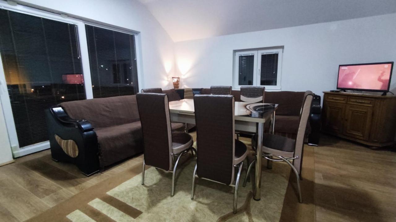 Apartmani Mladenovic Kijevo Exterior foto