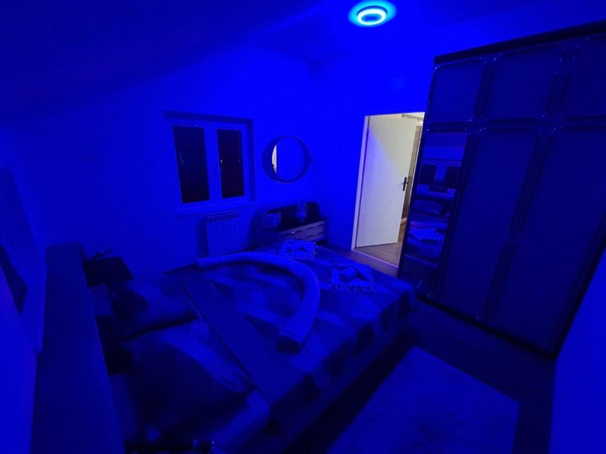 Apartmani Mladenovic Kijevo Exterior foto