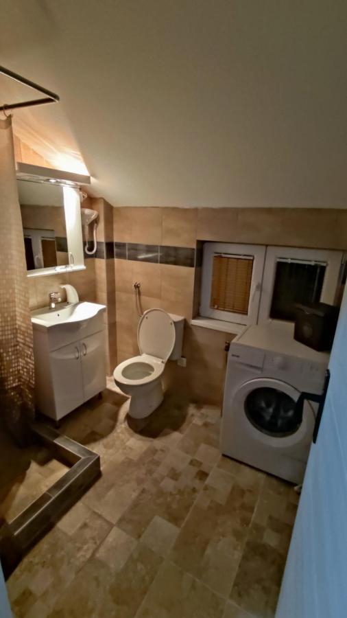 Apartmani Mladenovic Kijevo Exterior foto